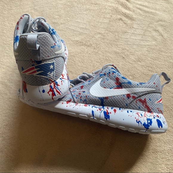 Men’s Custom Nike New England Patriots Sneakers NWOT - Picture 2 of 10